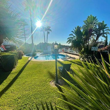 Modern Garden Apartment With A Fantastic Sea View And A Private Garden Sitio de Calahonda Exteriör bild