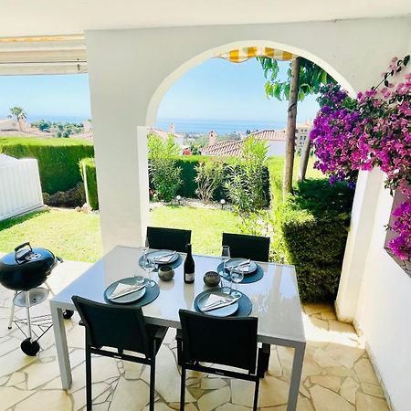 Modern Garden Apartment With A Fantastic Sea View And A Private Garden Sitio de Calahonda Exteriör bild